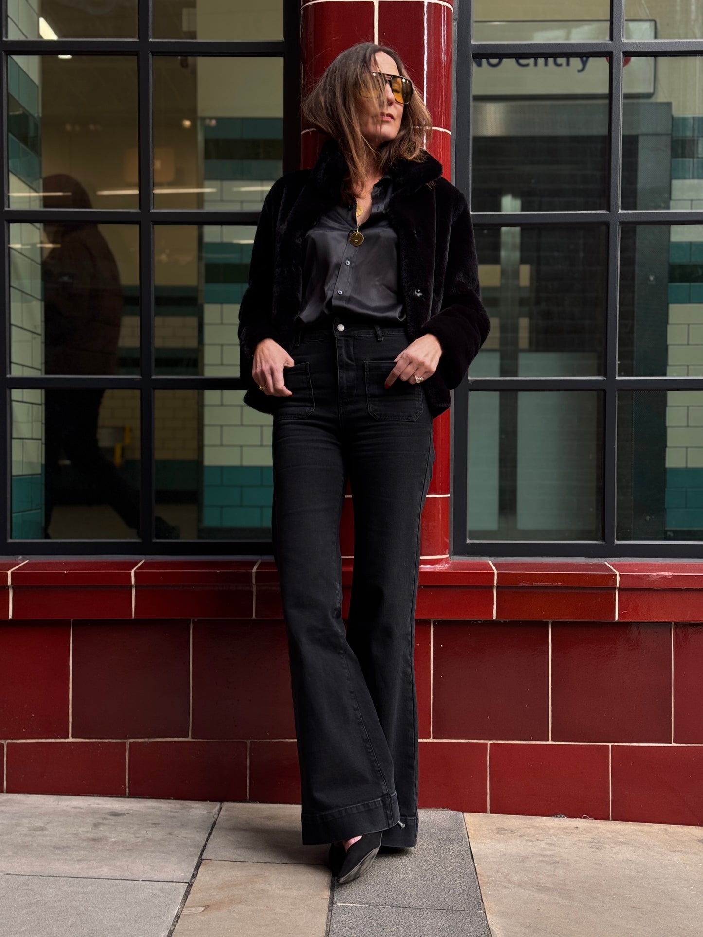 Evie Patch Pocket Jeans - Washed Black